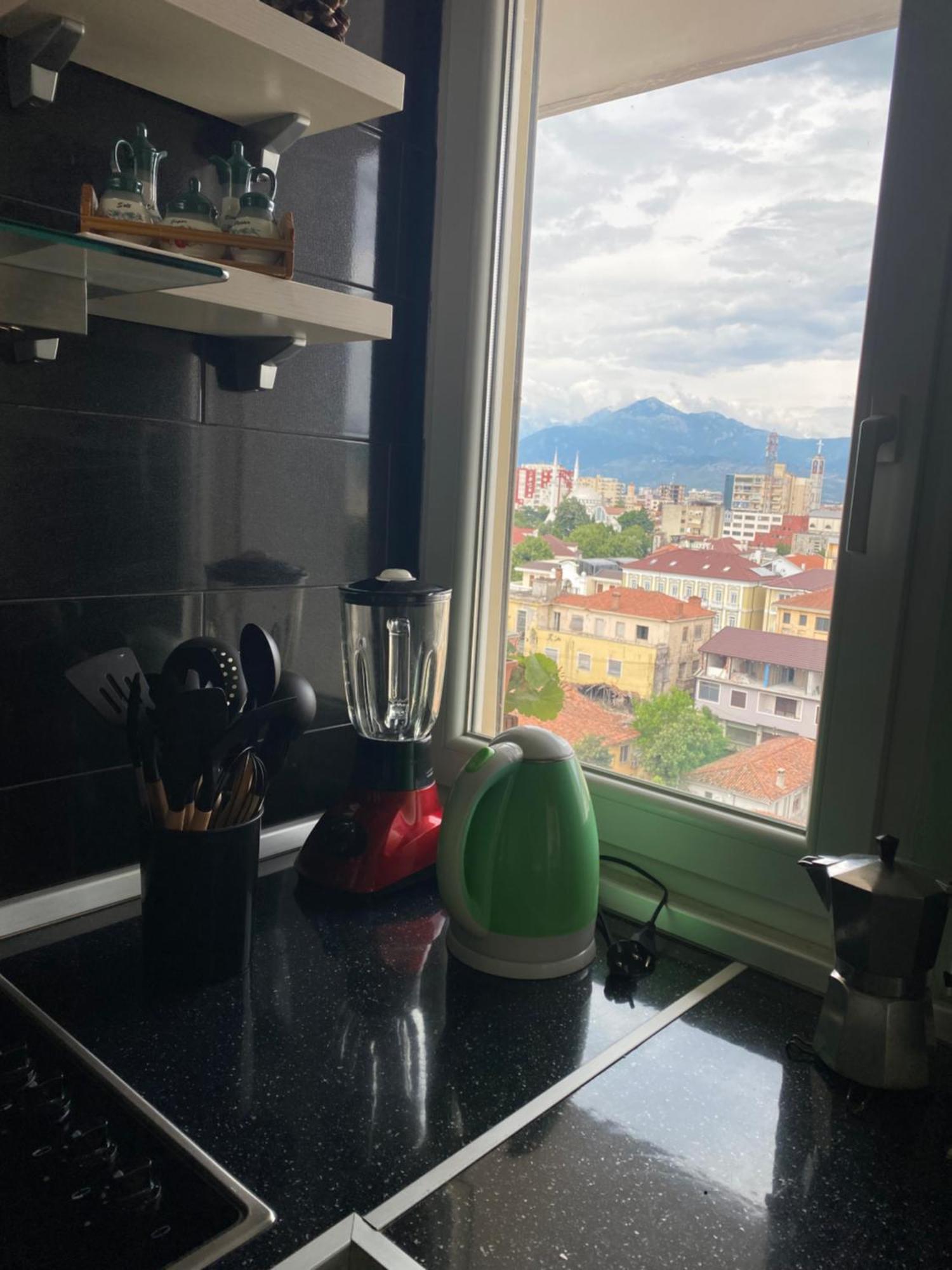 Stay The Night Shkodra Apartment City Centre Ngoại thất bức ảnh