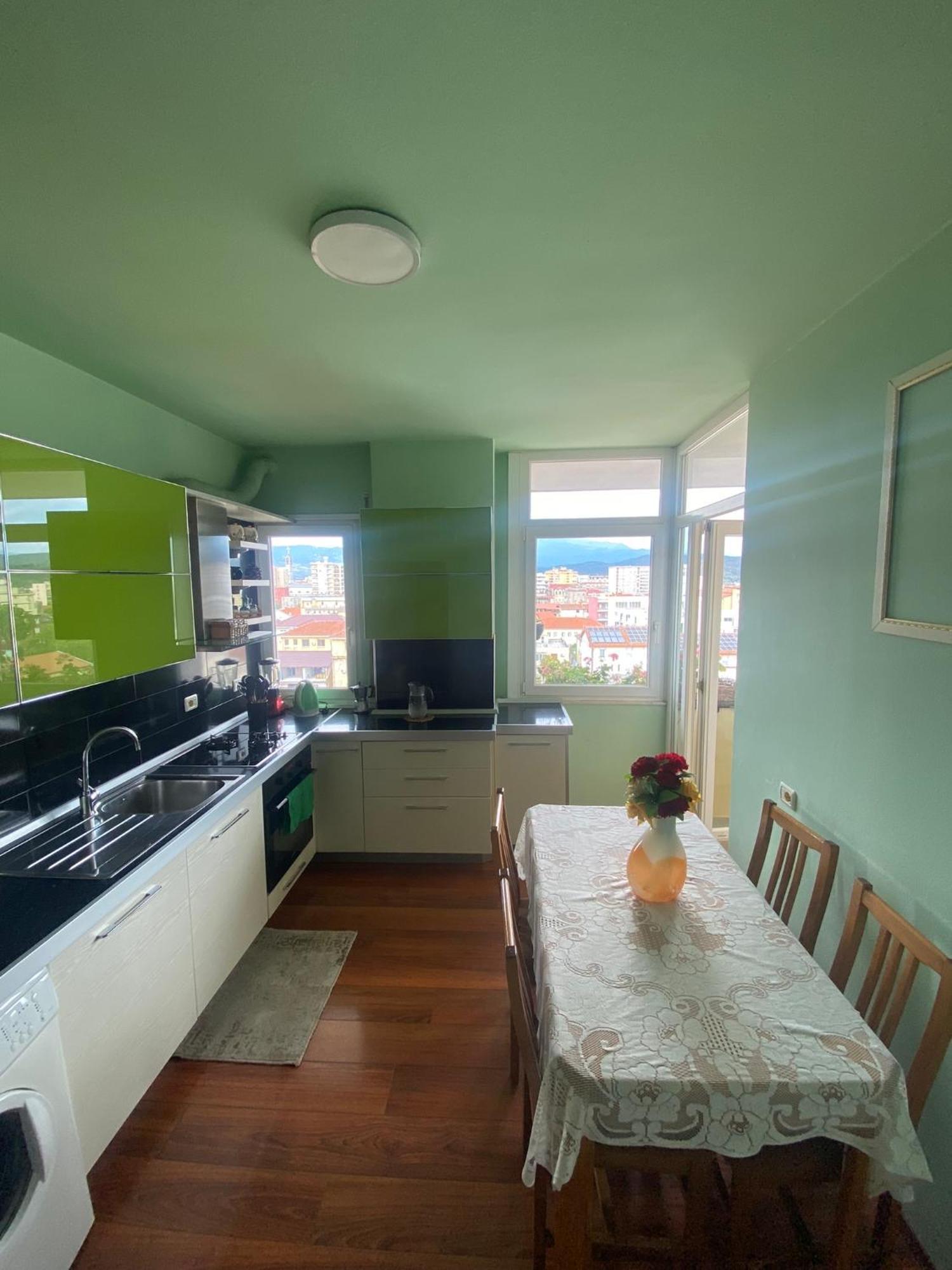 Stay The Night Shkodra Apartment City Centre Ngoại thất bức ảnh