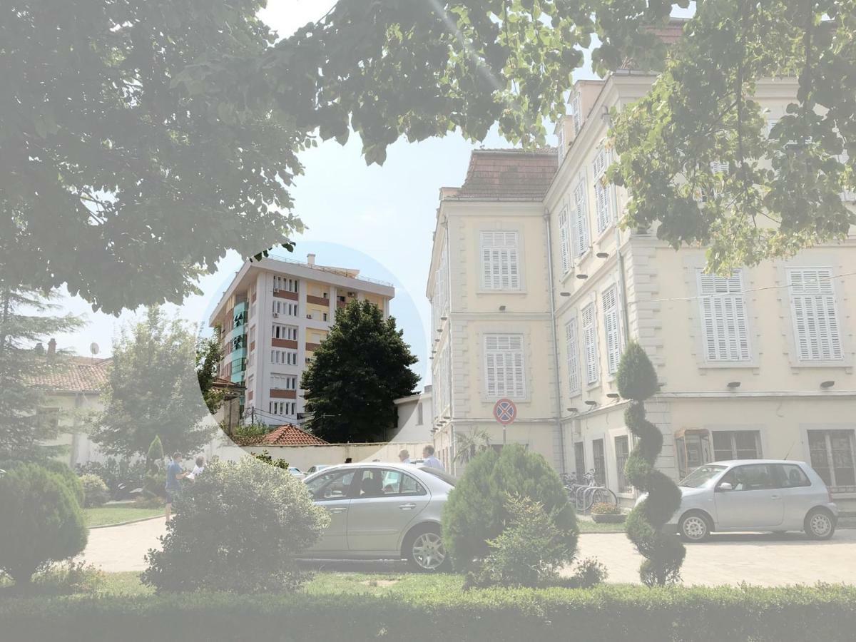Stay The Night Shkodra Apartment City Centre Ngoại thất bức ảnh